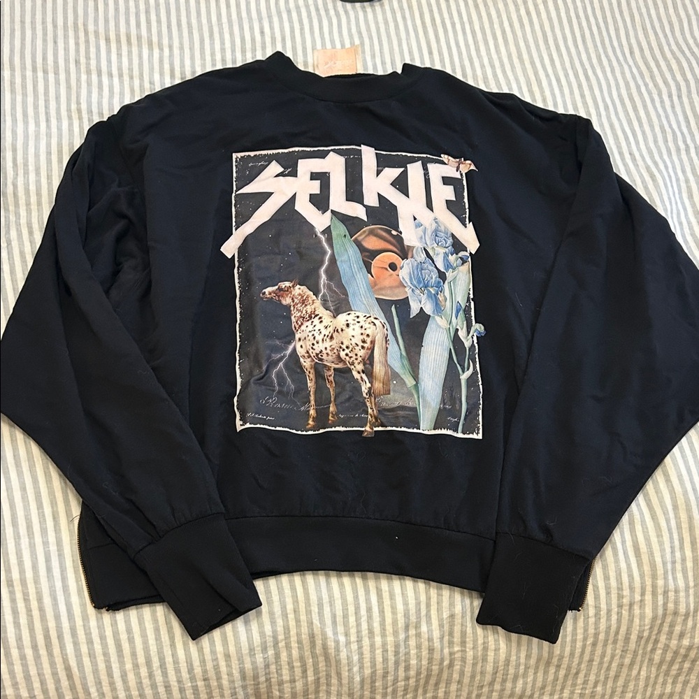Selkie sweatshirt